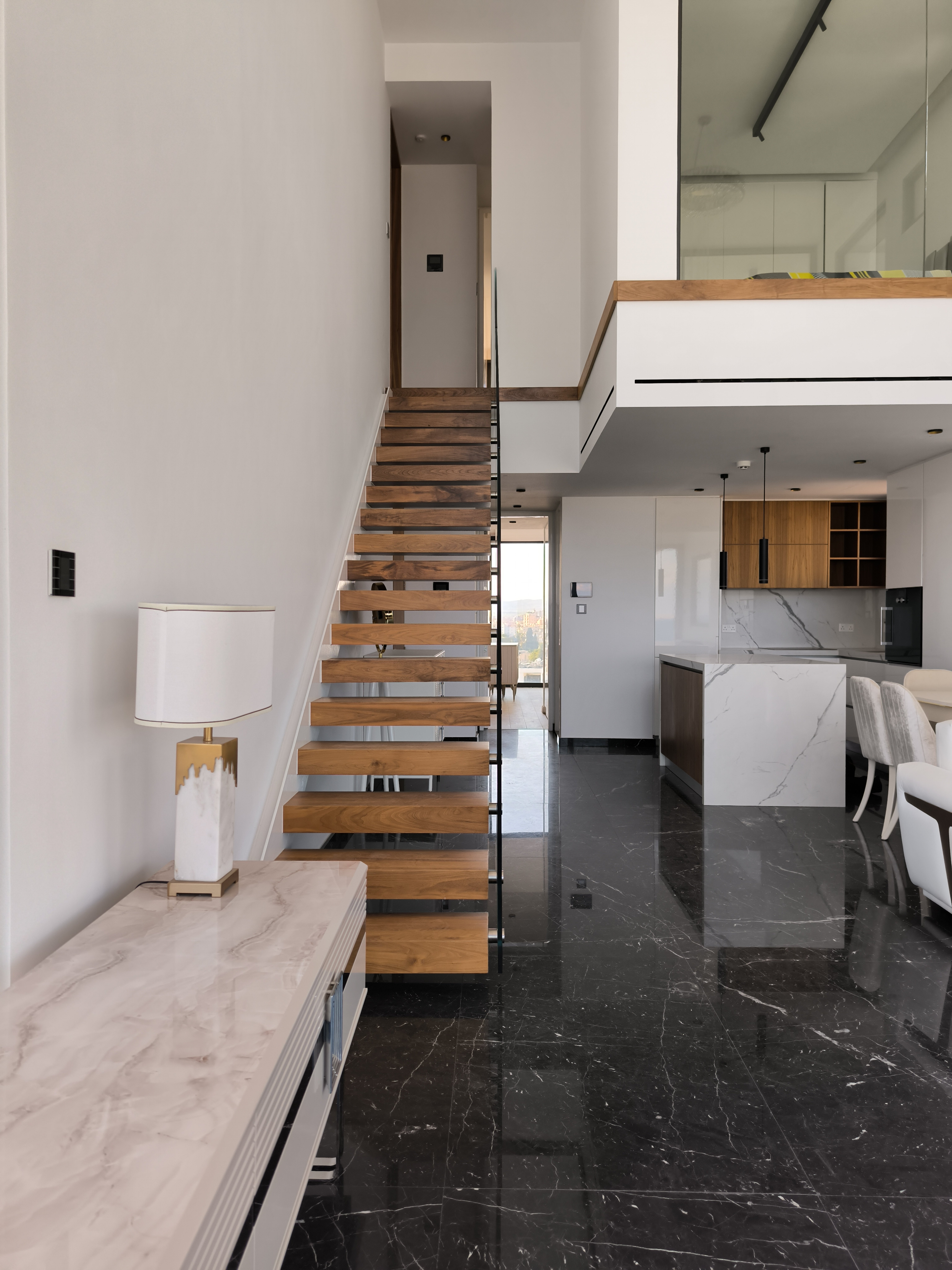 3 BR Duplex in Harbor, Larnaca photo 3