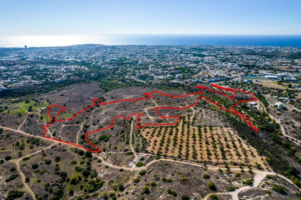 Eleven fields in Anavargos, Paphos photo 3