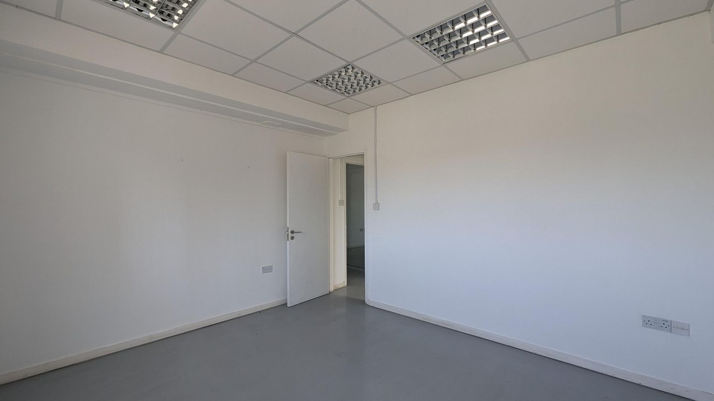 Office space in Kaimakli, Nicosia photo 14