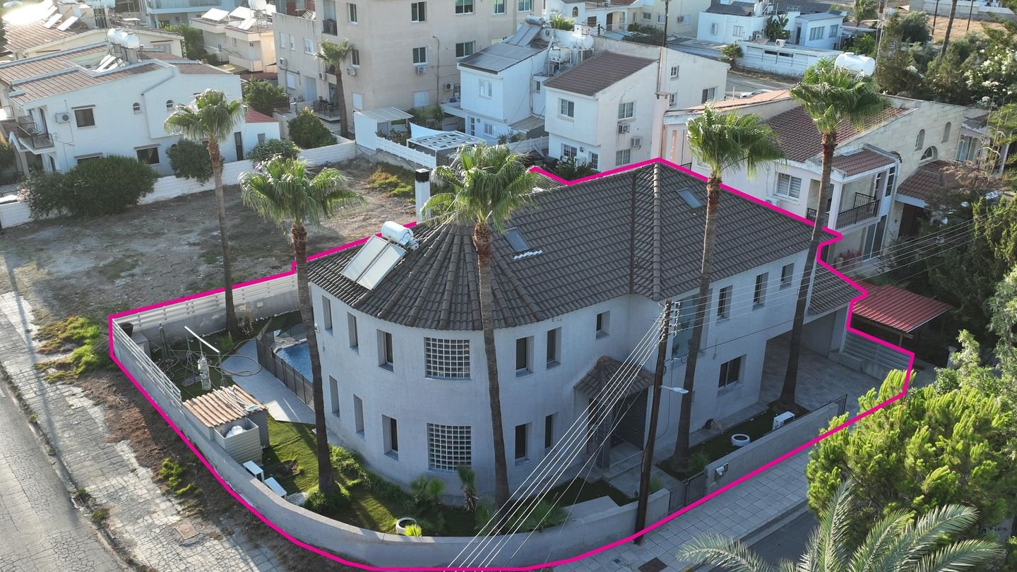 Three bedroom house in Egkomi, Nicosia photo 4