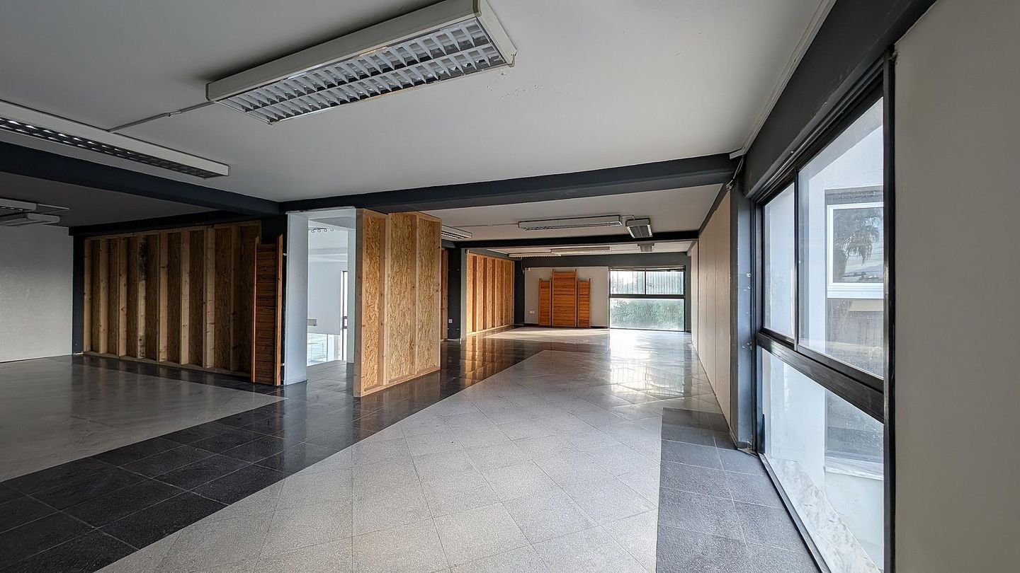 Commercial building in Kokkinotrimithia, Nicosia photo 20