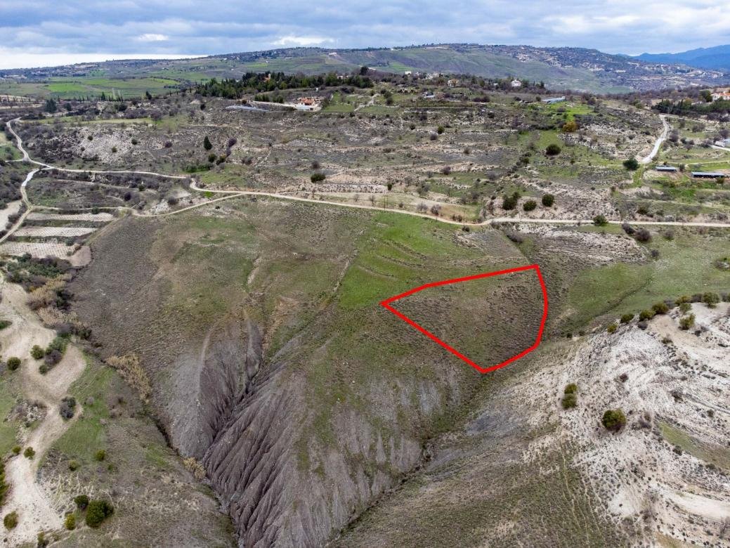 Shared fields in Agios Dimitrianos, Paphos photo 8