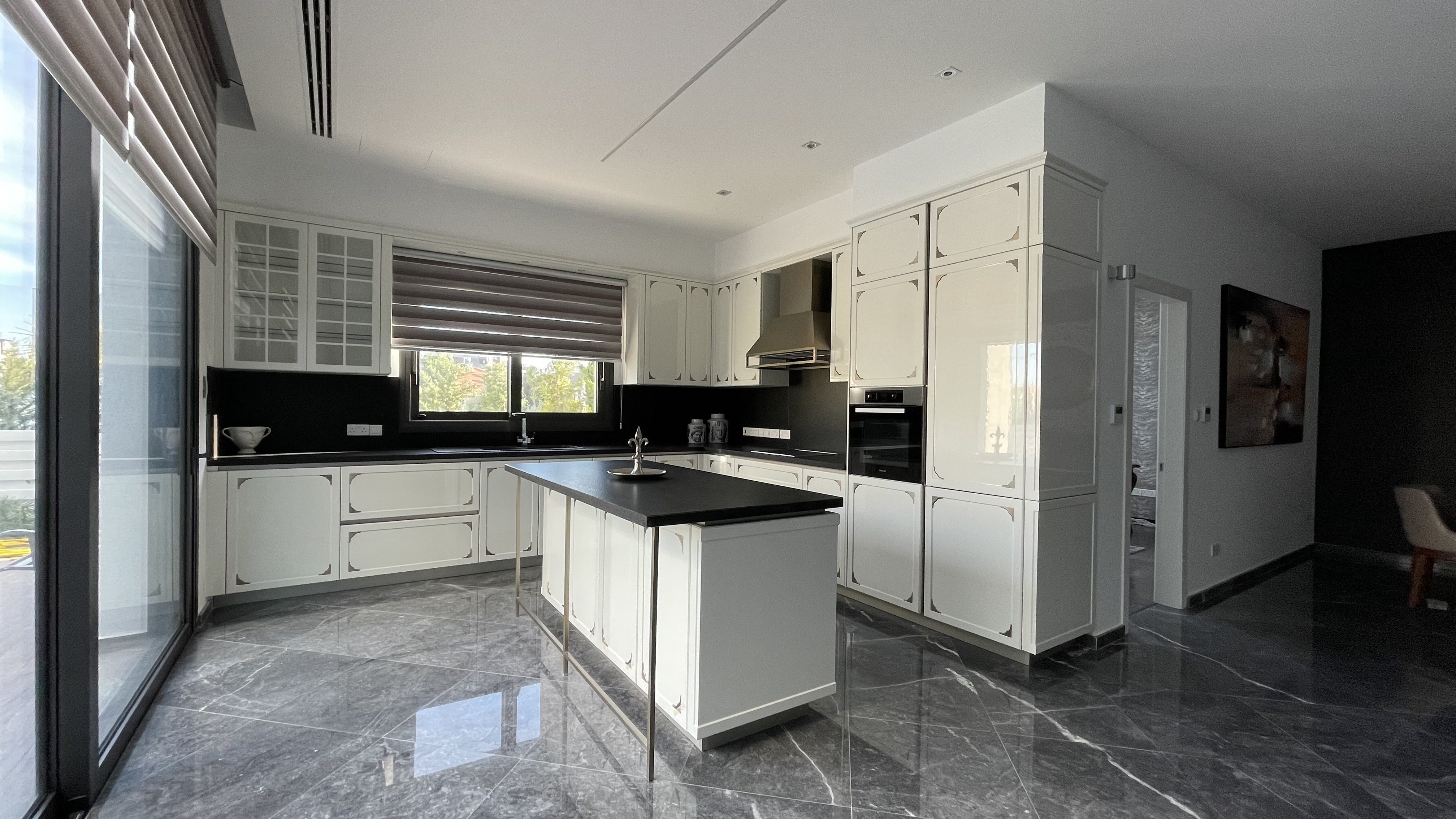 5 BR Luxury Villa in Potamos Germasogeias, Limassol photo 8