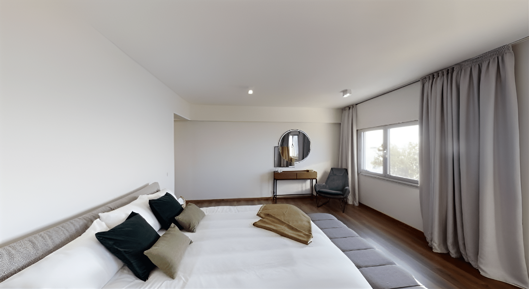 4 BR Luxury Apartment in Agios Tychonas, Limassol photo 5