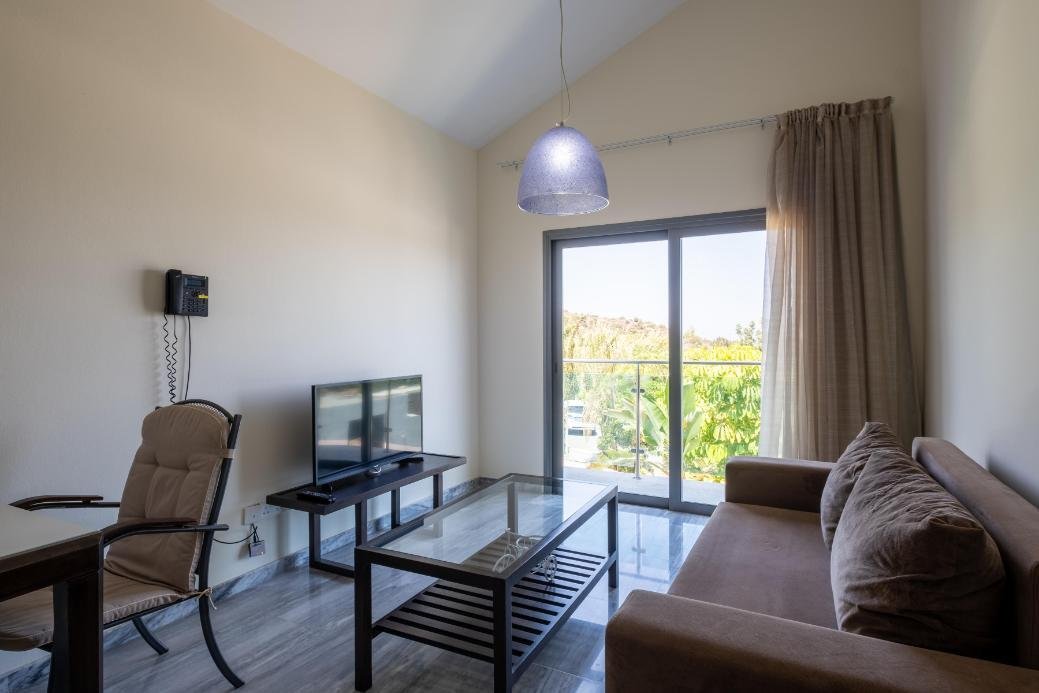 1-bedroom apartment in Latchi, Paphos photo 4