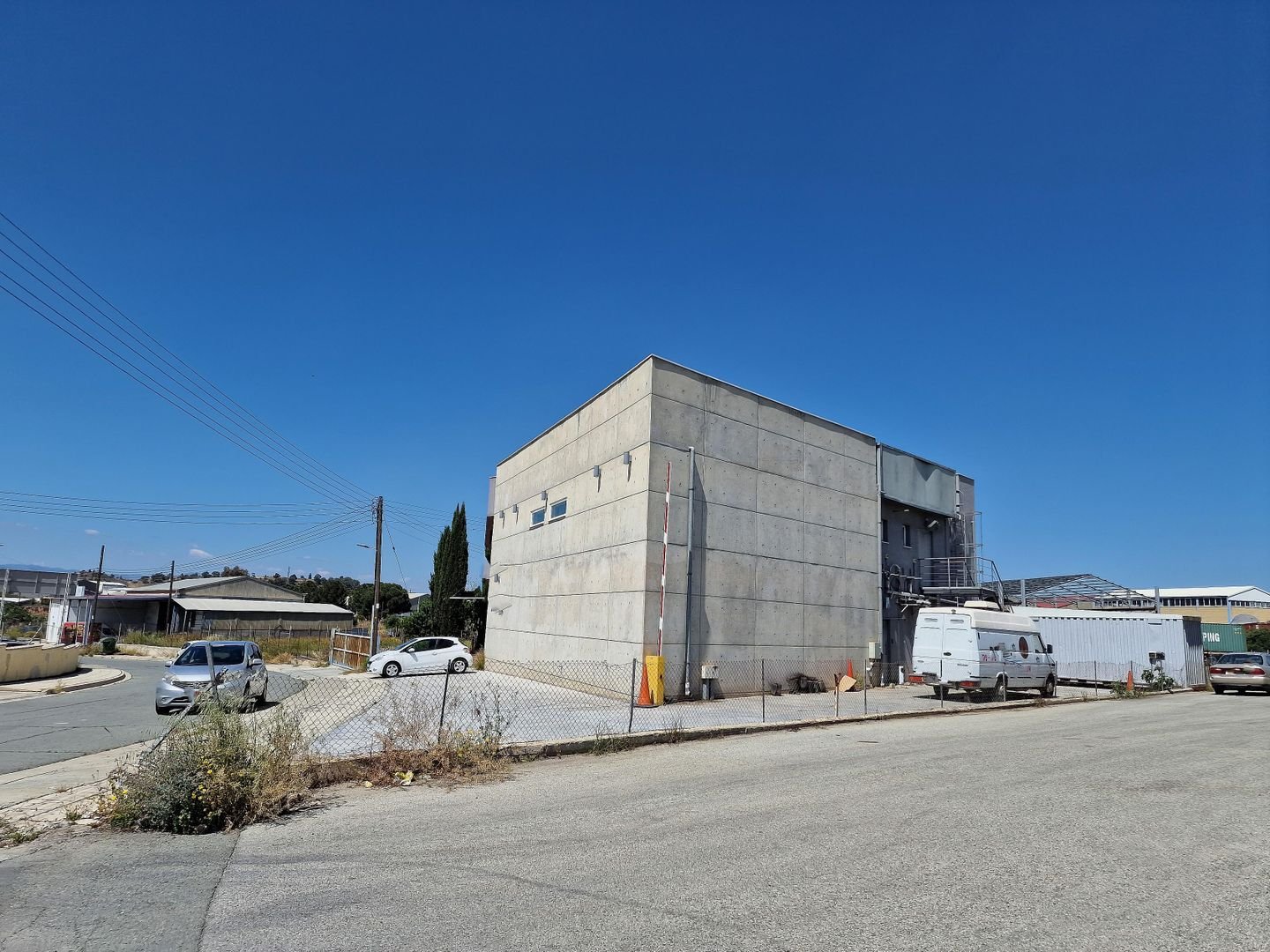 7.9% Yield Investment Two storey Commercial Building in Dali, Nicosia photo 9