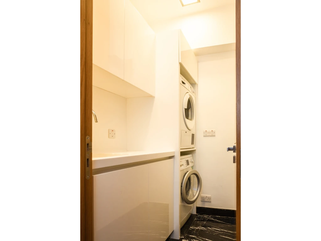 4 BR Penthouse in Neapolis, Limassol photo 18