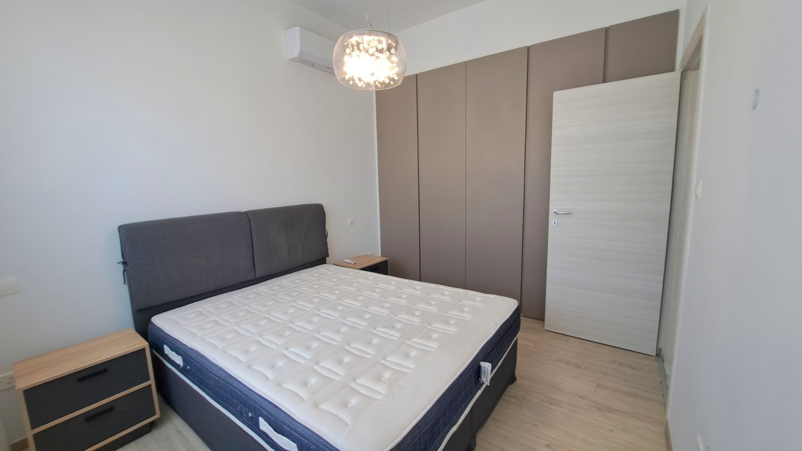 2 BR Penthouse in Agia Paraskevi, Limassol photo 8