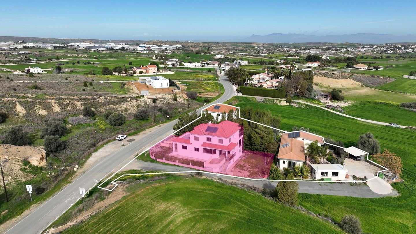 3-Bedroom Detached House with Attic in Ergates, Nicosia photo 5