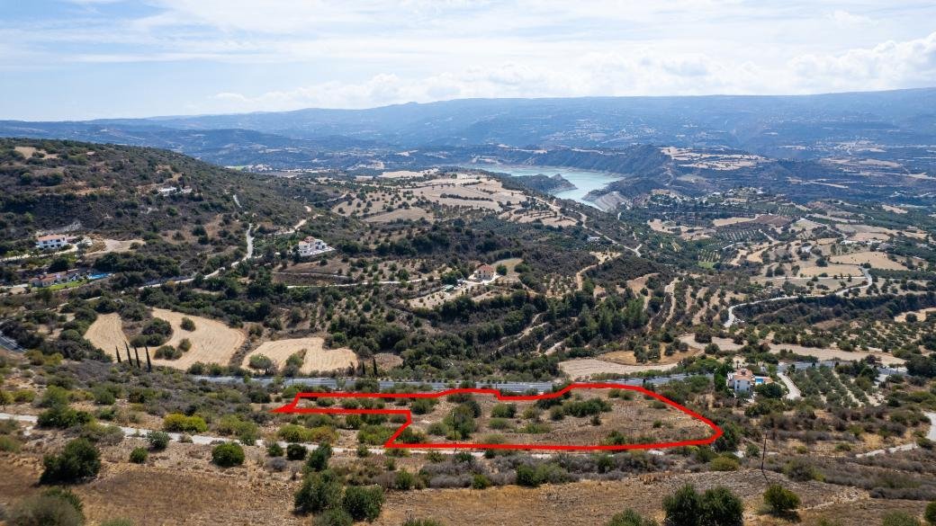 Residential field in Peristerona, Paphos photo 3