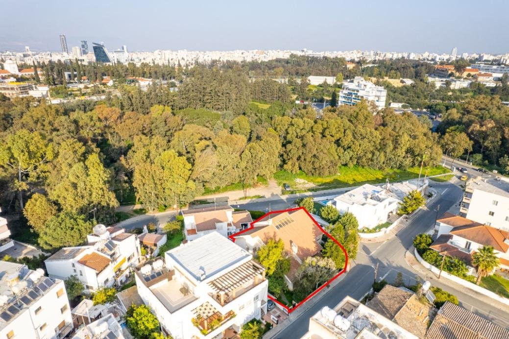 4 bedroom house in Chryseleousa, Strovolos, Nicosia photo 37