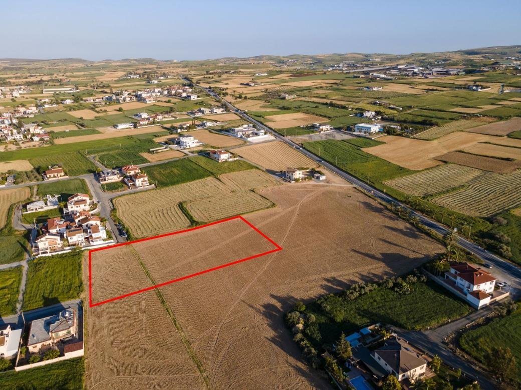 Shared residential field in Athienou, Larnaca photo 4