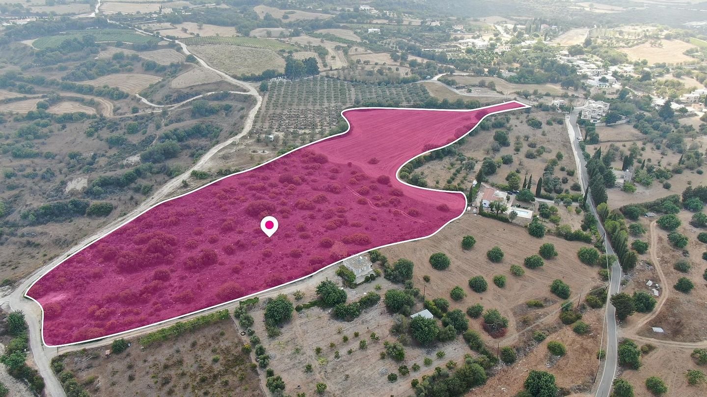 Field in Pano Akourdaleia, Paphos photo 2