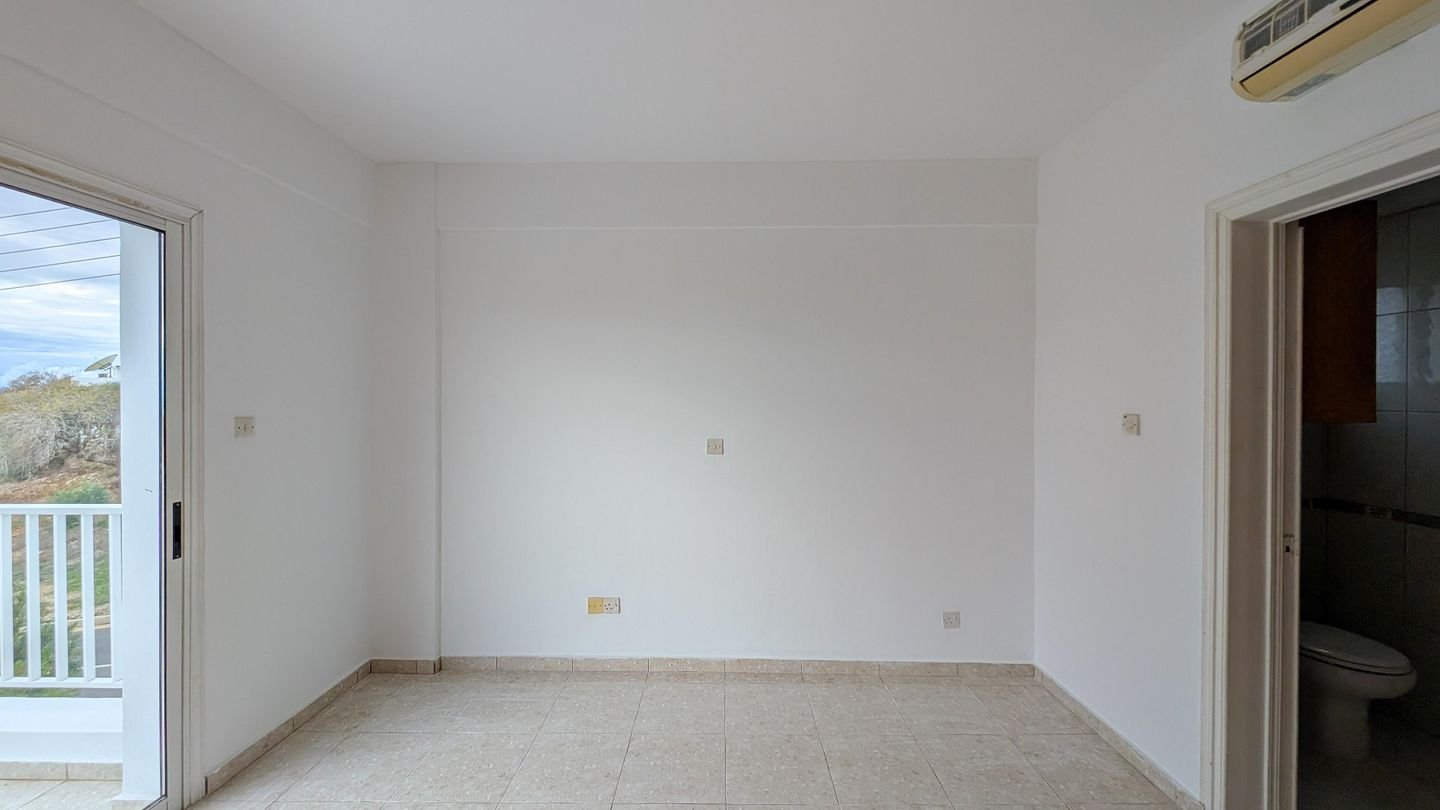 Three-Bedroom, Two Storey Semi-detached House, Tala, Paphos photo 33