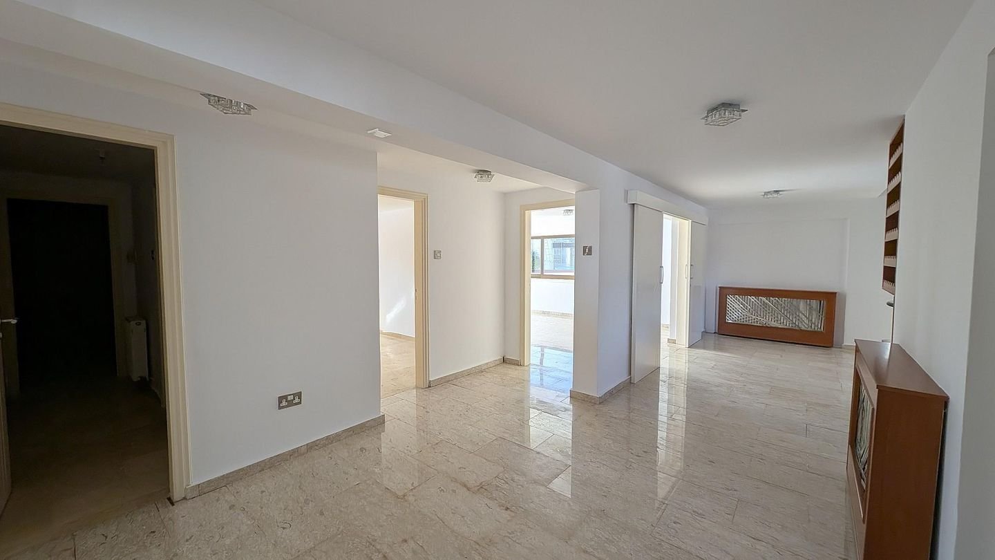 Four Bedroom Luxury Mansion with Private Pool in Pyla, Larnaca photo 20