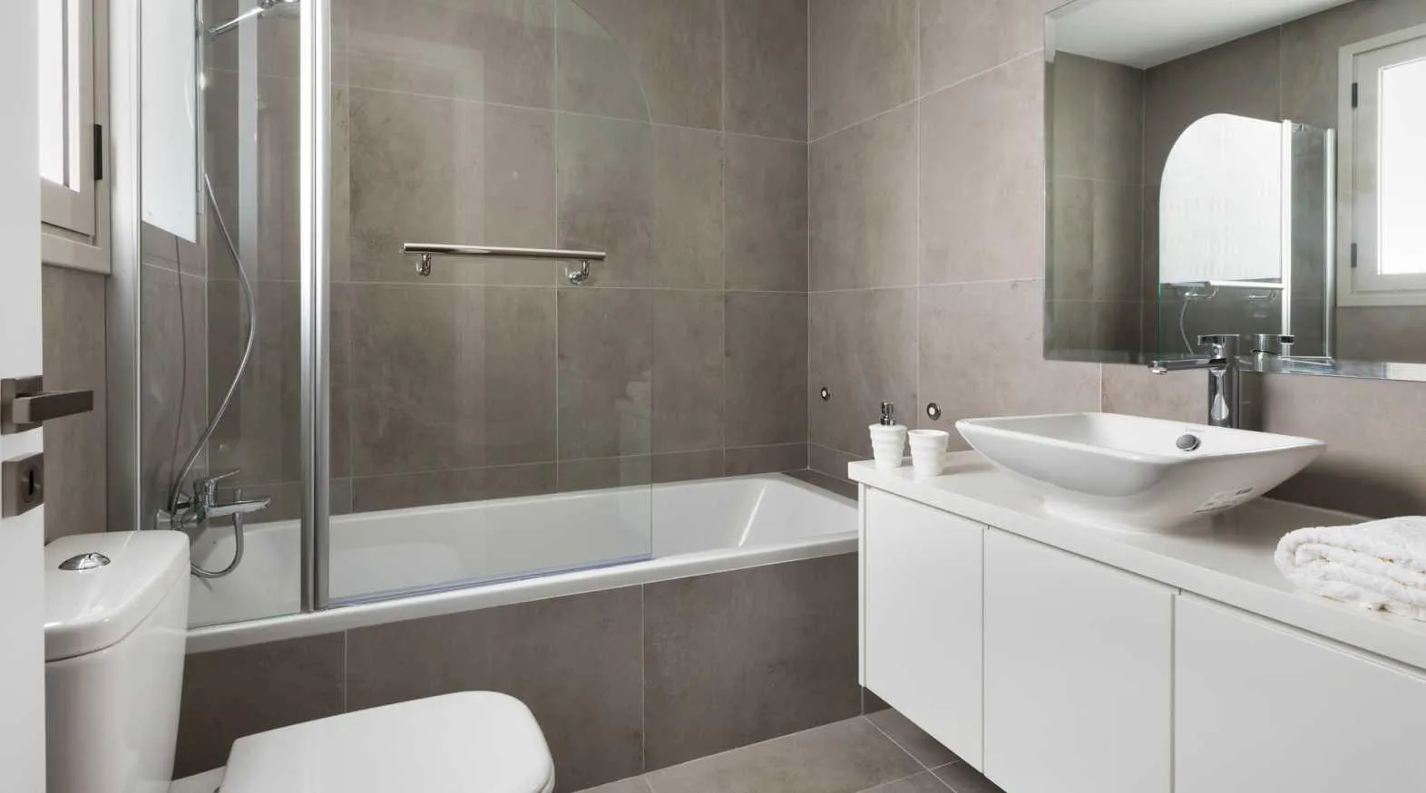 4 BR Villa in Tala, Paphos photo 6