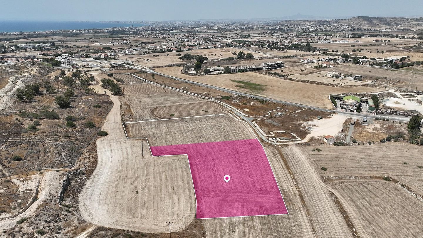 Share of Residential field in Pyla, Larnaca photo 4