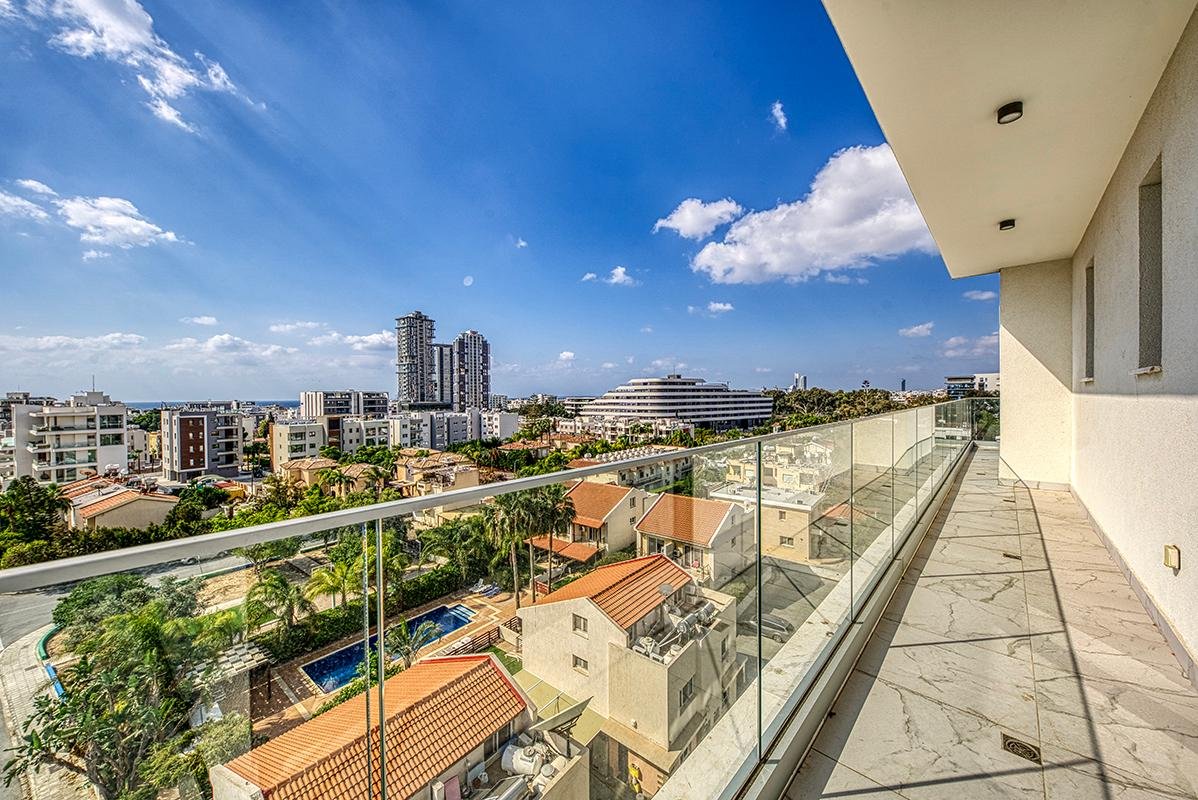 2 BR Penthouse in Potamos Germasogeias, Limassol photo 16