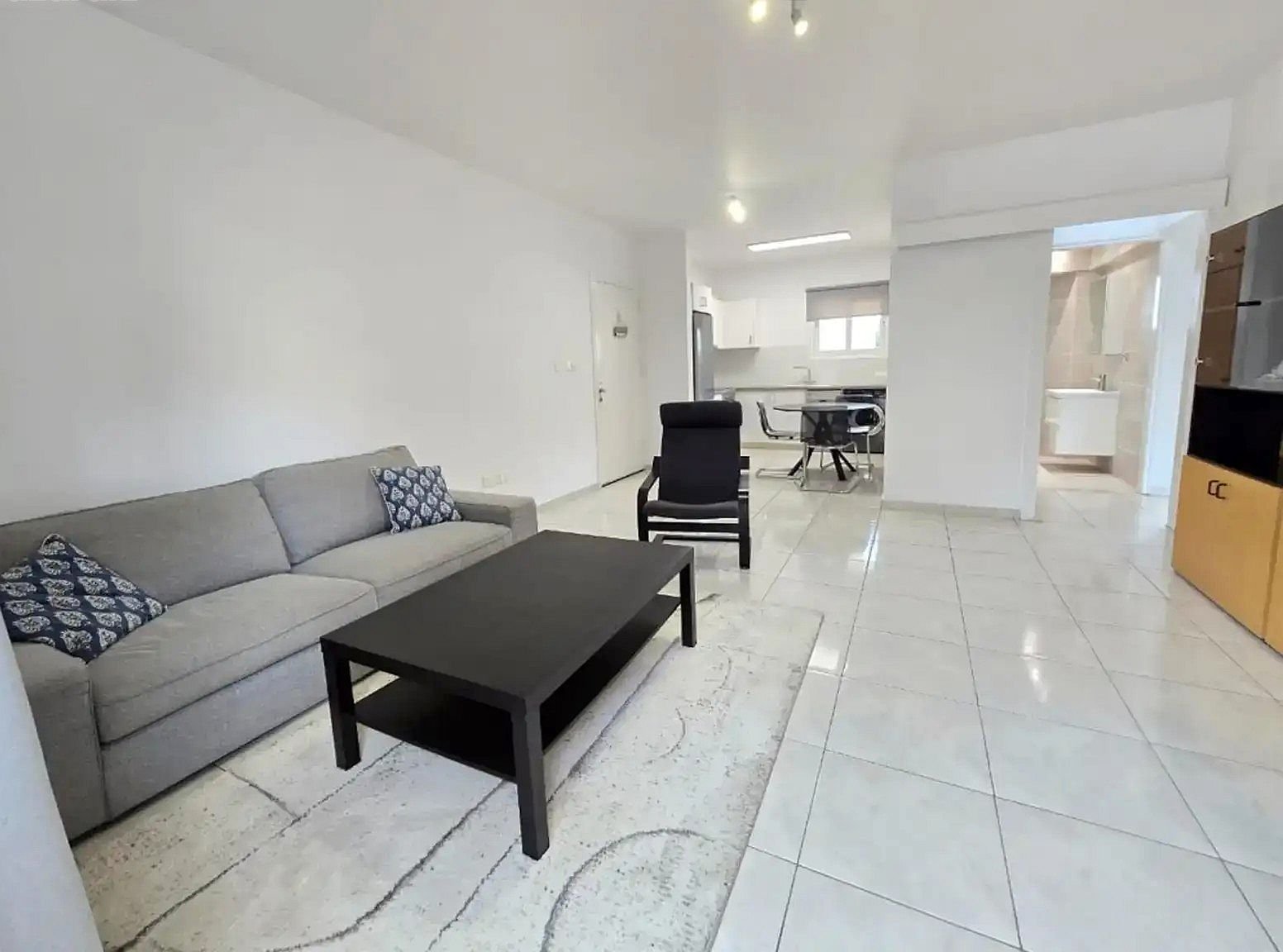 2 BR Apartment in Agios Spyridon, Limassol photo 2