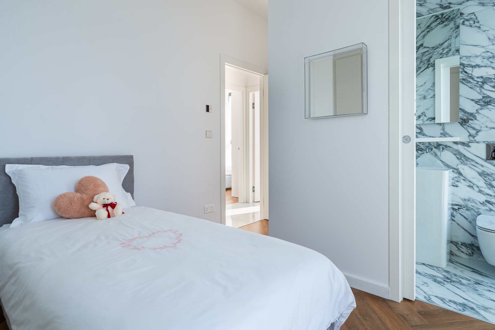 4 BR Apartment in Agios Tychonas, Limassol photo 14