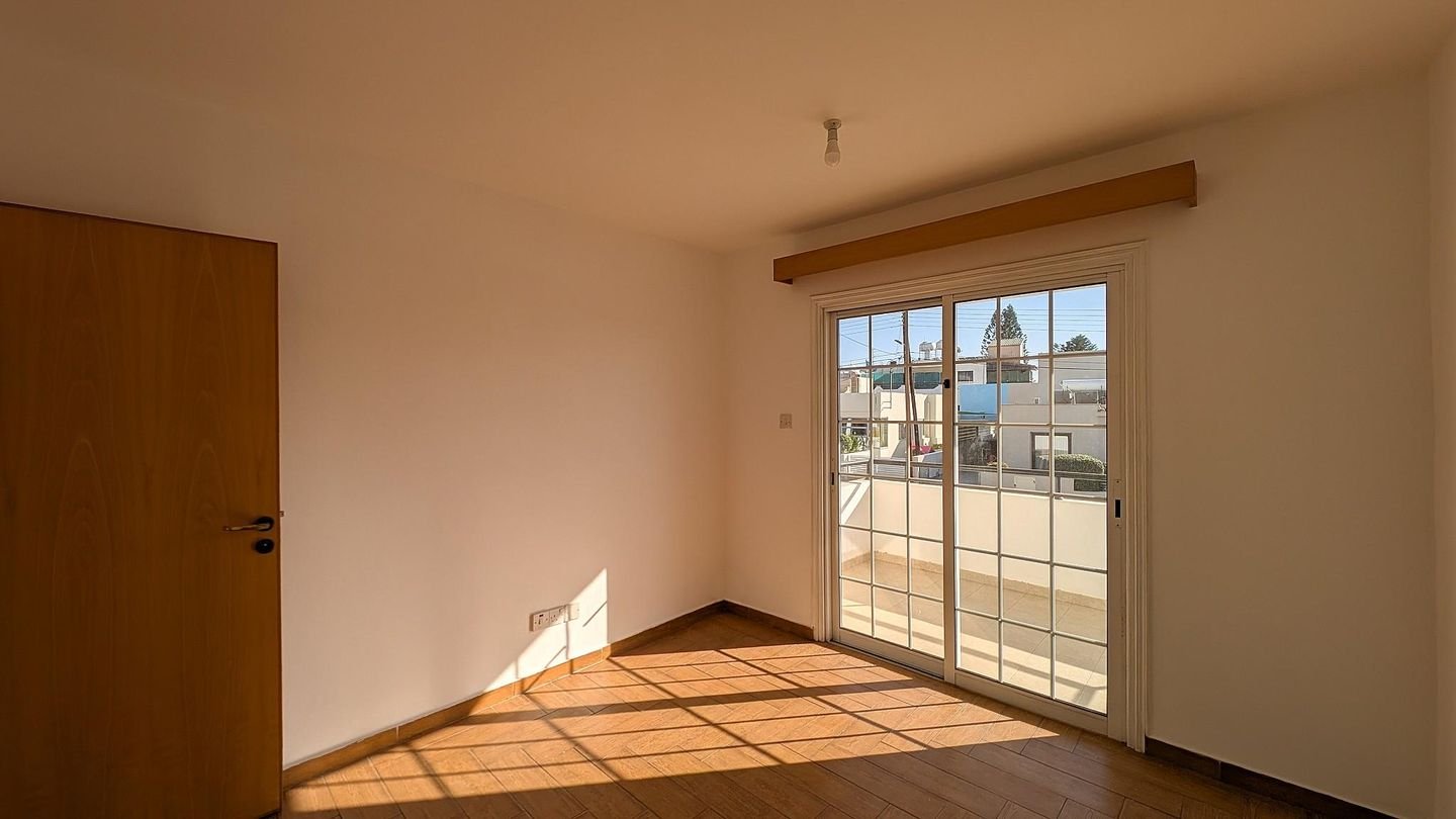 3-Bedroom Apartment in Agios Nikolaos, Larnaca photo 18