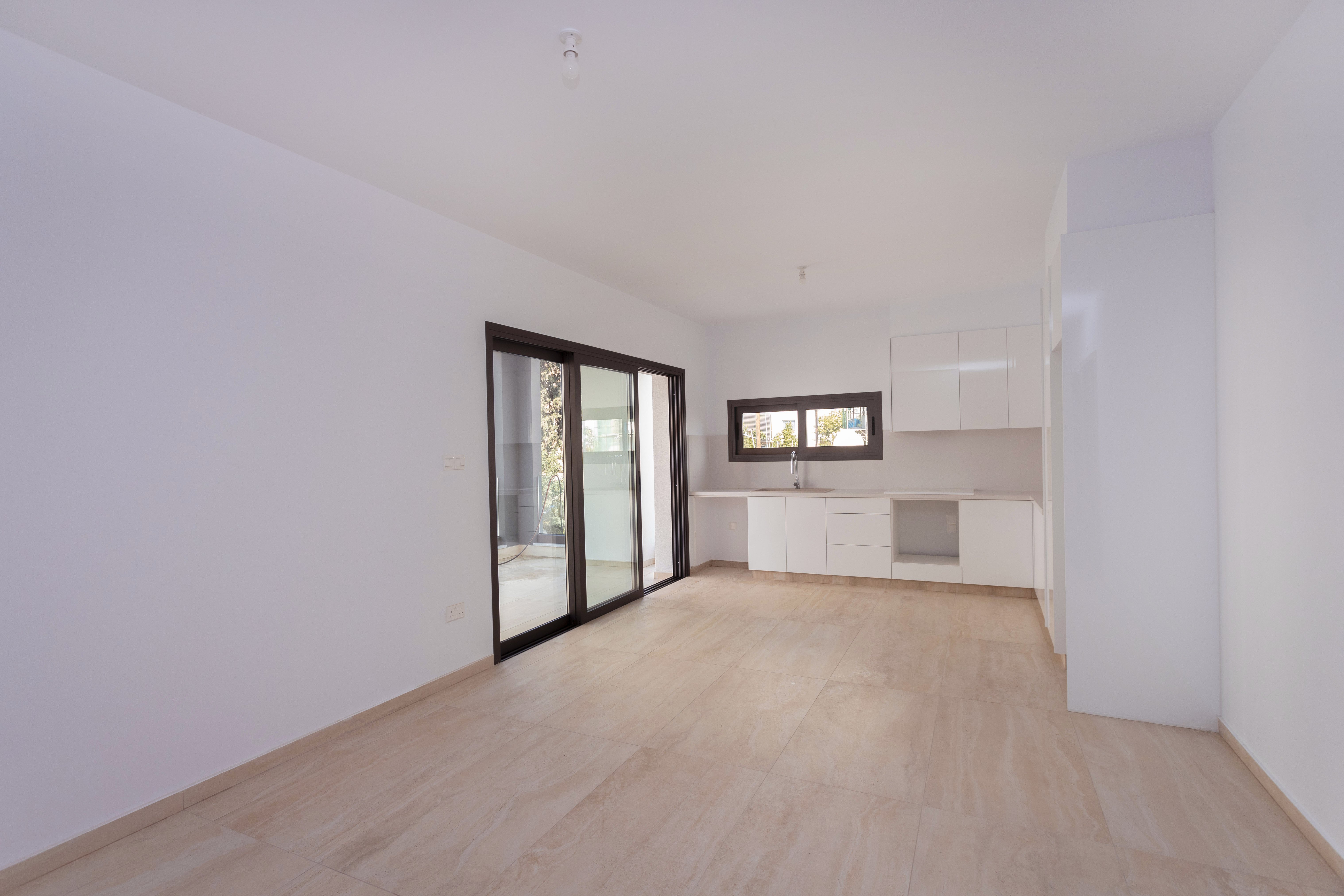 2 BR Apartment in Limassol photo 6