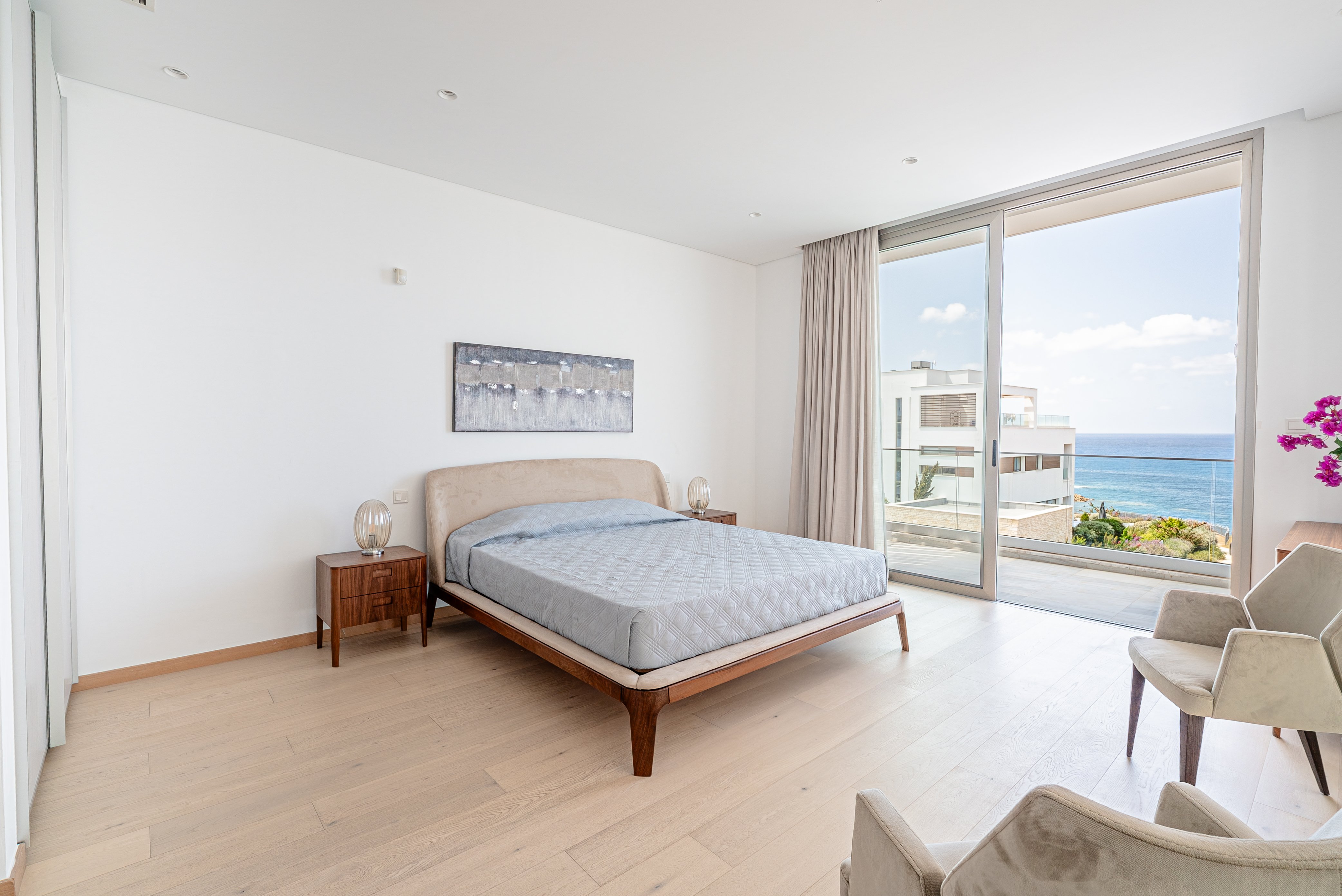 4 BR Beachfront Villa in Kissonerga, Paphos photo 20