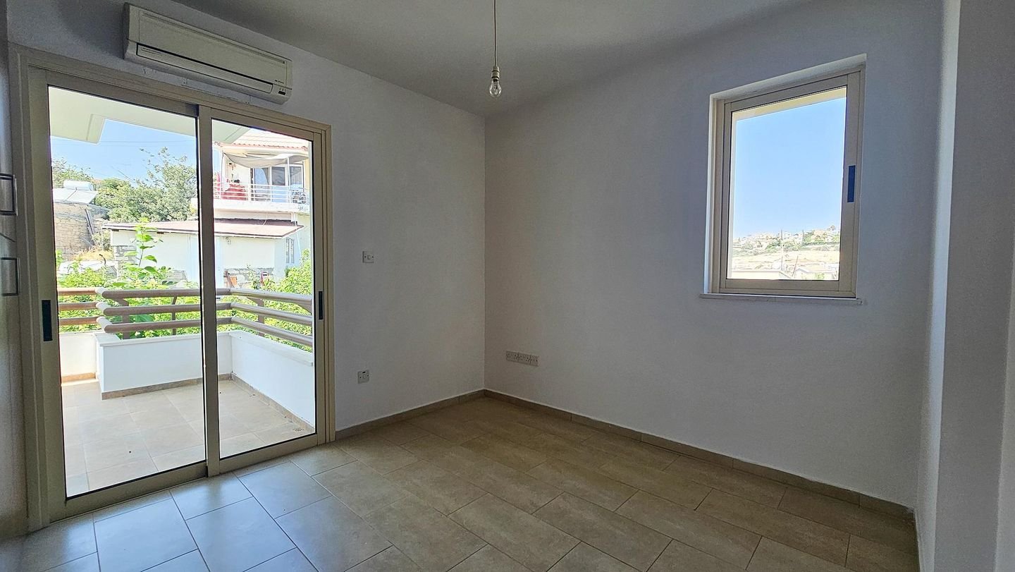 Modern 2-Bedroom Apartment, Agios Tychon, Limassol photo 11