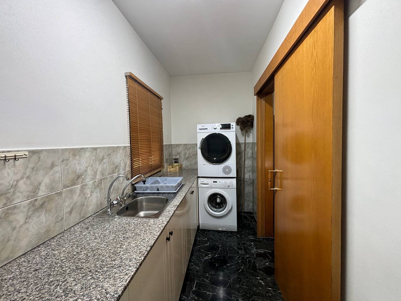 4 BR Villa in Ypsonas, Limassol photo 16