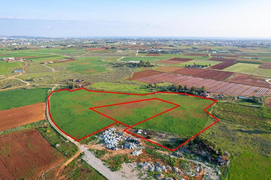 Shared agricultural fields in Frenaros, Famagusta photo 3