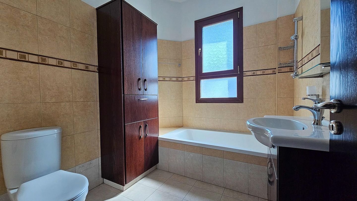 Spacious 3-Bedroom Semi-Detached House with Basement in Agia Anna, Larnaca photo 20