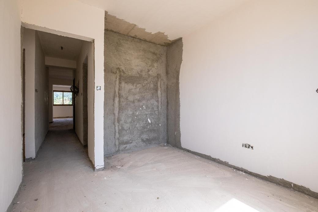 Incomplete 3 bedroom apartment in Polemidia, Limassol photo 4