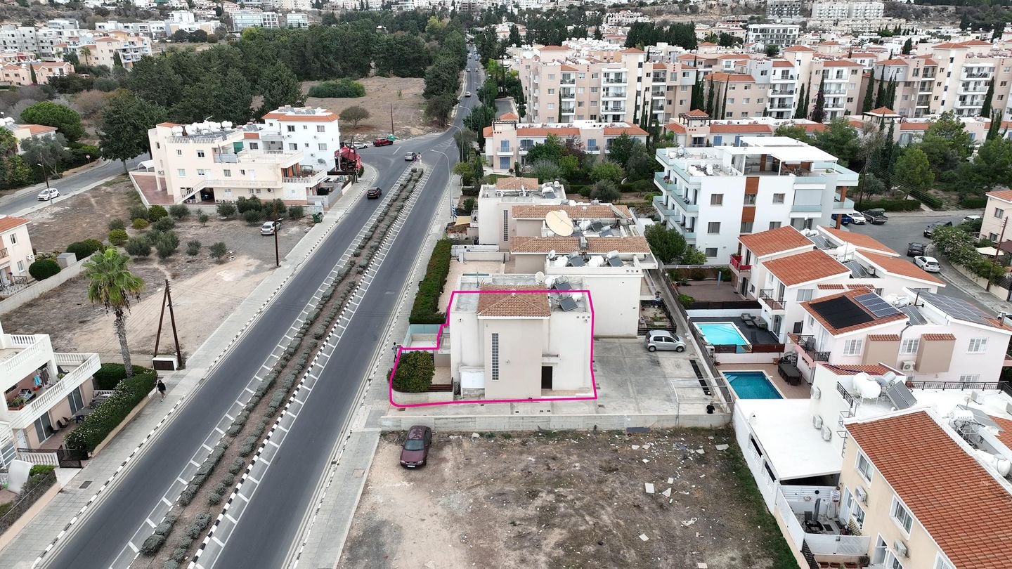 Two-storey, semi detached house, Universal area, Paphos photo 2