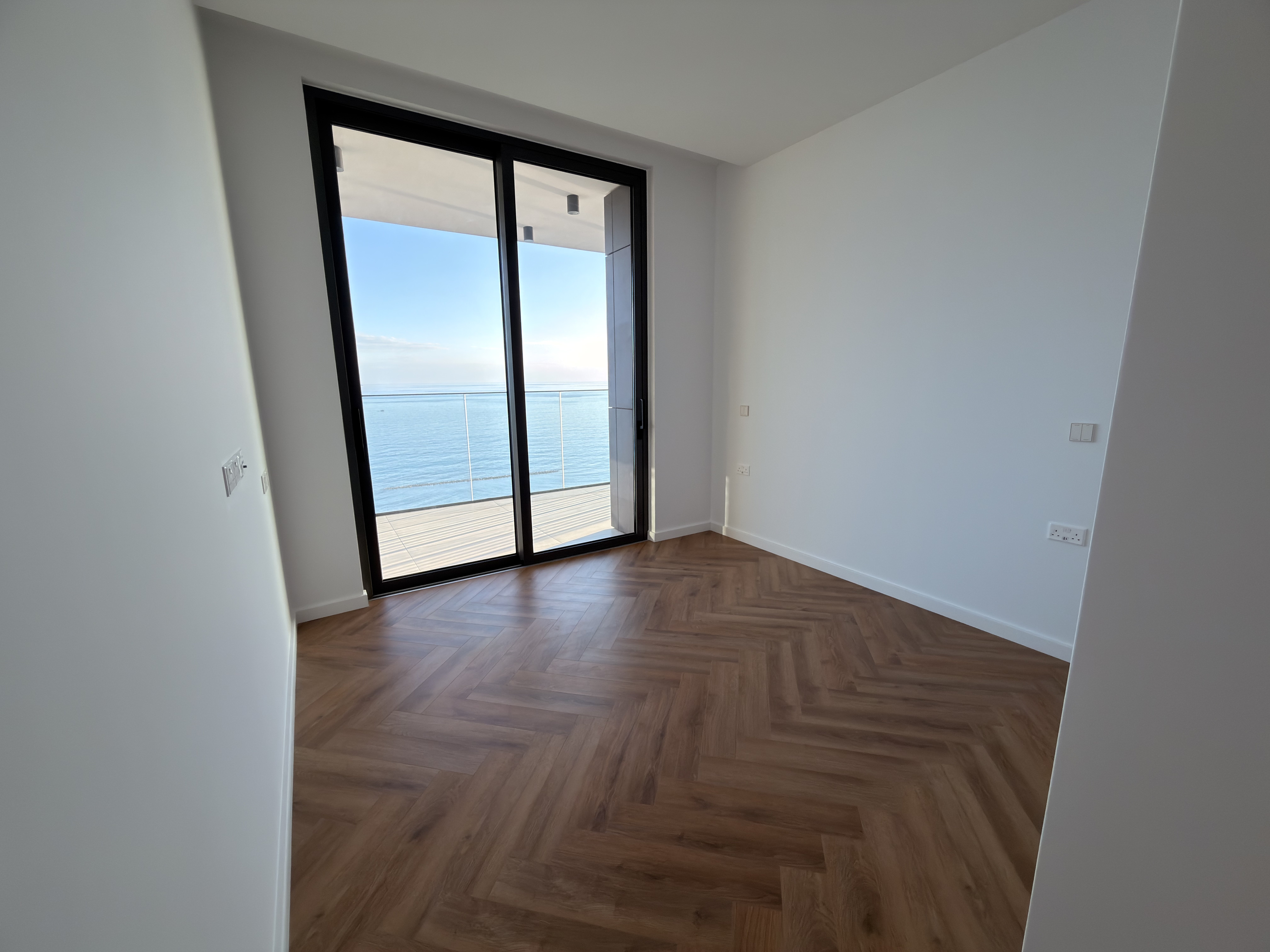 2 BR Apartment in Agios Tychonas, Limassol photo 3