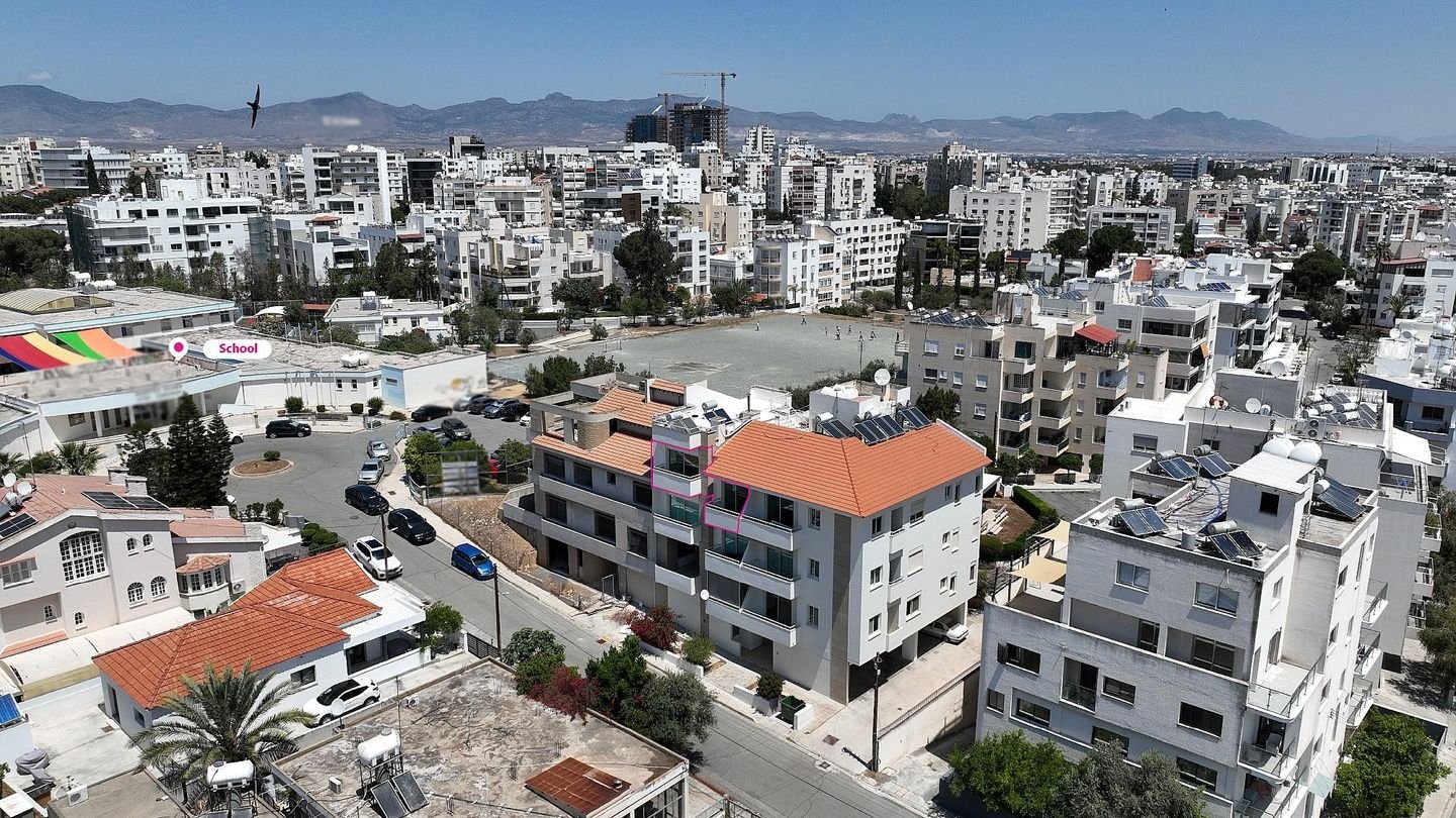 Top Floor 2-Bedroom Αpartment in Agios Dimitrios, Strovolos, Nicosia photo 4