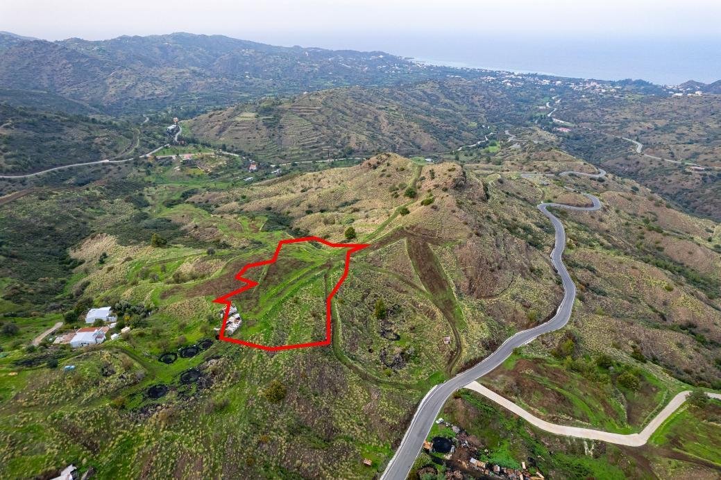 Shared residential field in Pano Pyrgos, Nicosia photo 3