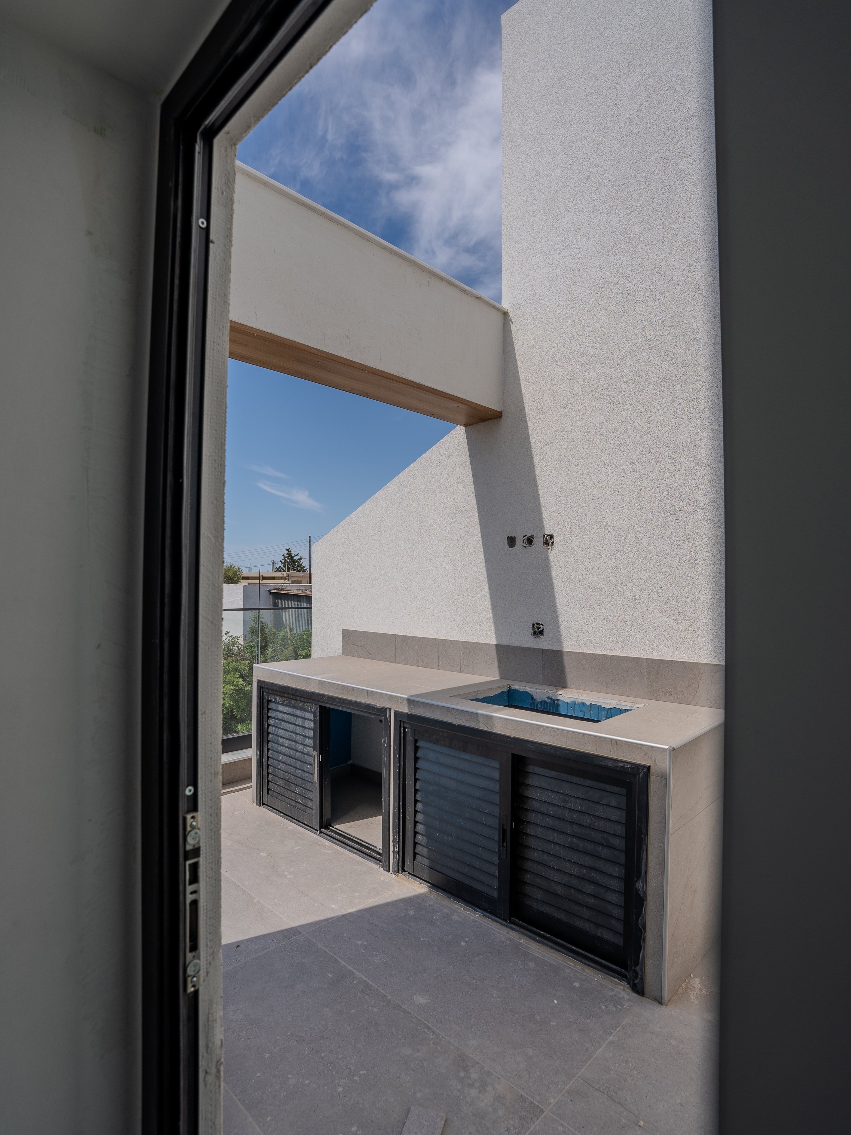 3 BR Penthouse in Agios Athanasios, Limassol photo 12