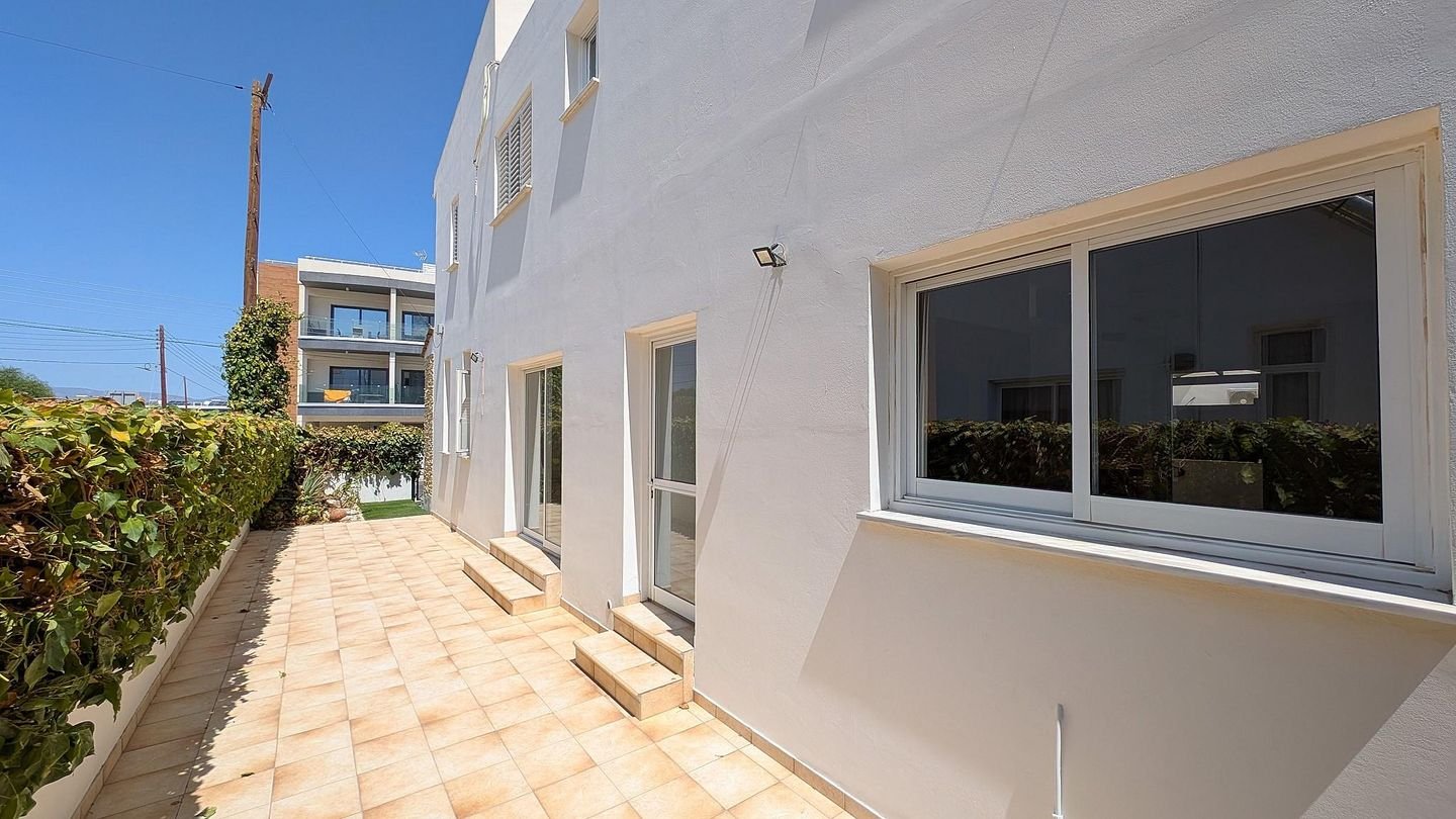 Spacious 4+1 Bedroom Detached Home with Basement Studio in Engomi photo 26