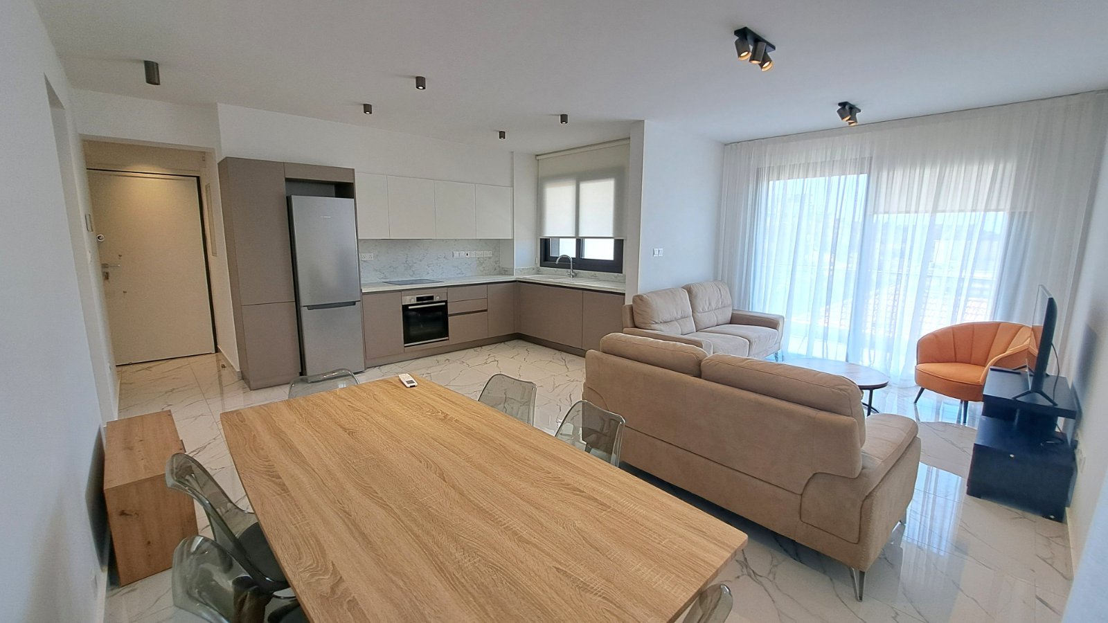 2 BR Apartment in Agios Tychonas, Limassol photo 2
