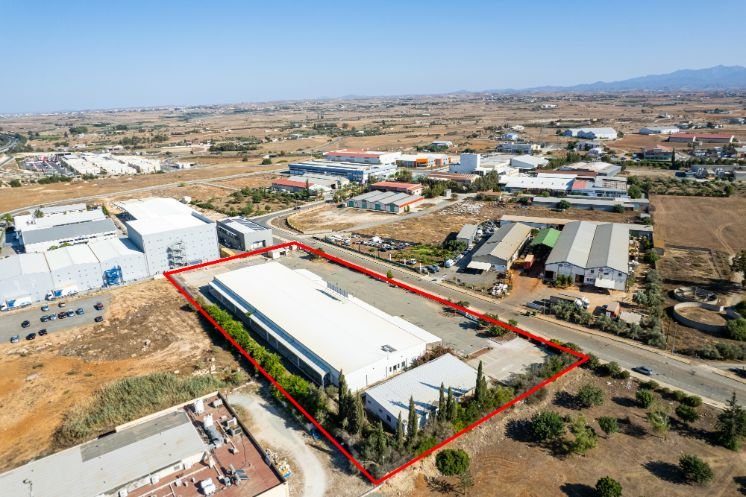 Two warehouses in Kokkinotrimithia, Nicosia photo 4