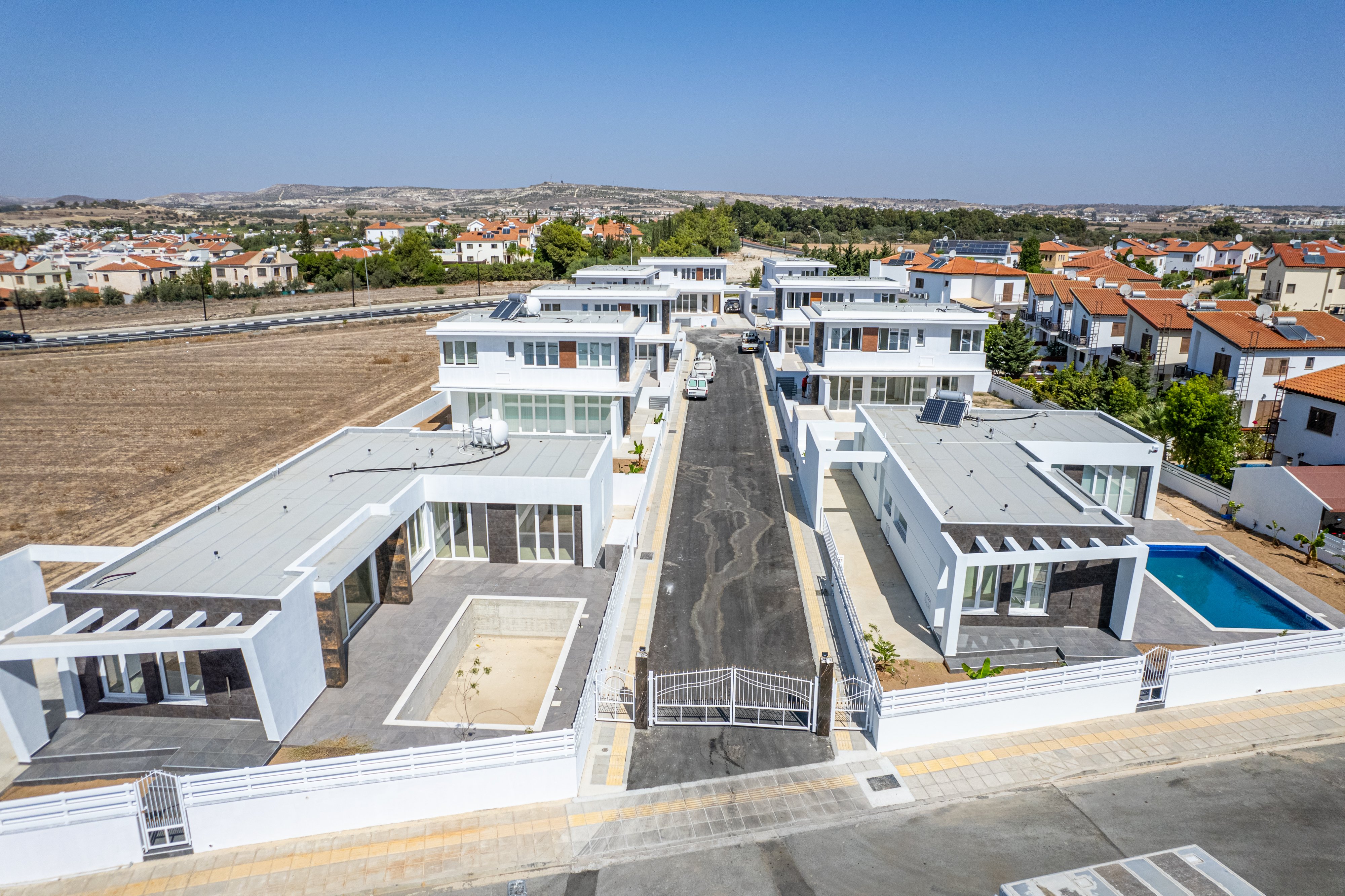 3 BR Detached House in Oroklini Tourist Area, Larnaca photo 3