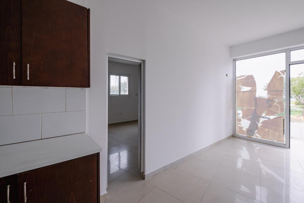 Two-storey mixed-use building in Deneia, Nicosia photo 5