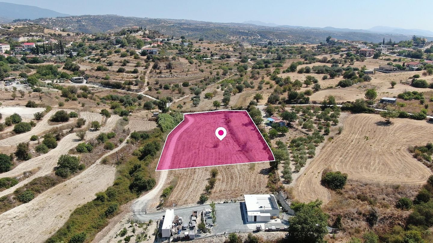 Mixed Zone Field, Agios Amvrosios, Limassol photo 3