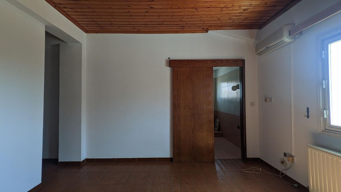 Residential building in Kokkinotrimithia, Nicosia photo 43