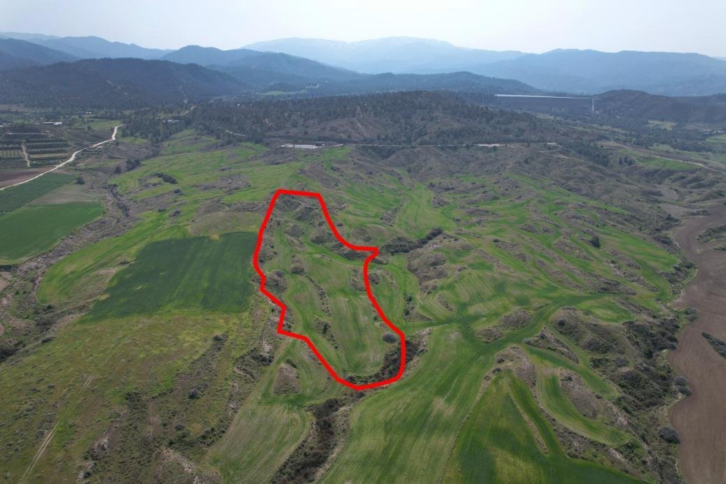 Agricultural field in Linou, Nicosia photo 2