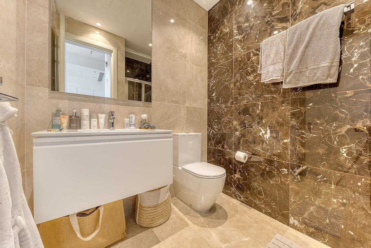 1 BR Apartment in Mesa Geitonia, Limassol photo 7