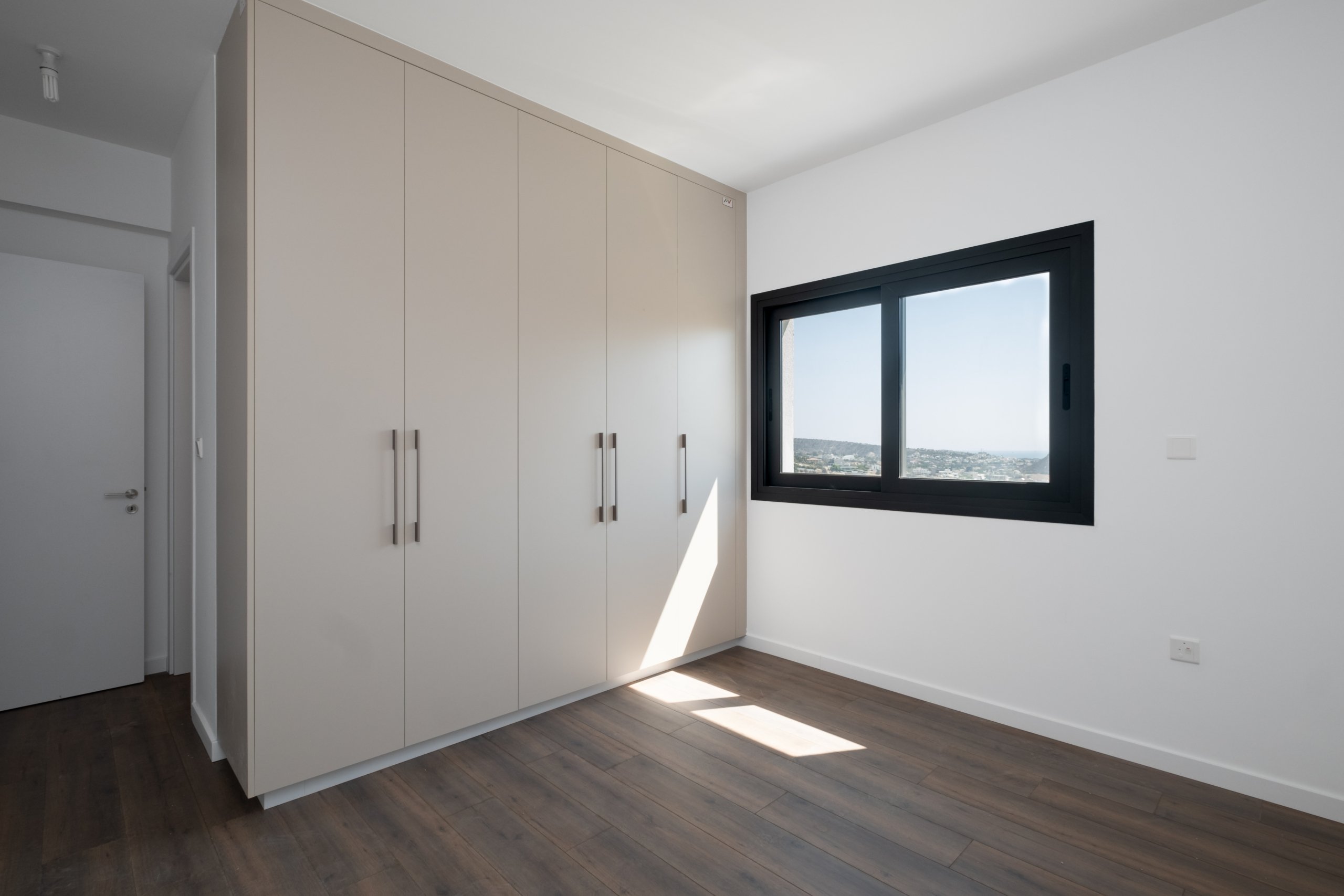 2 BR Apartment in Germasogeia, Limassol photo 9