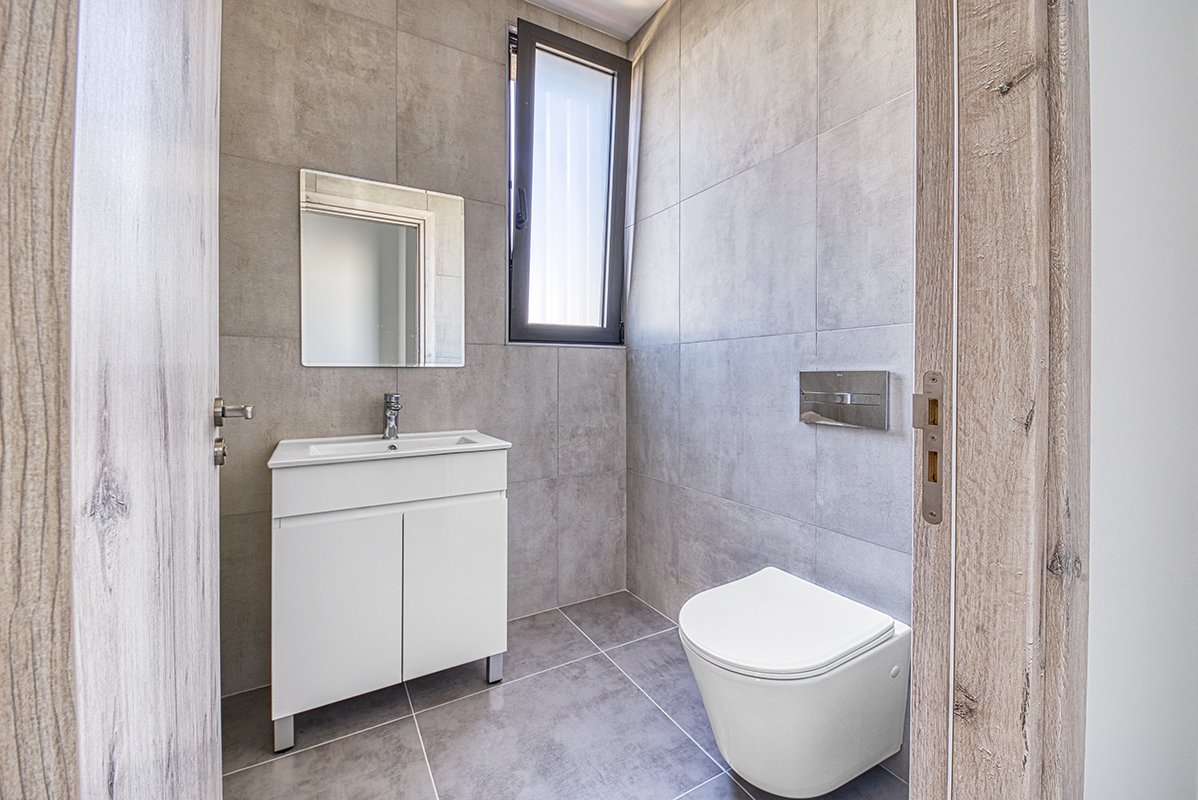 Office in business centre in Agia Zoni, Limassol photo 8