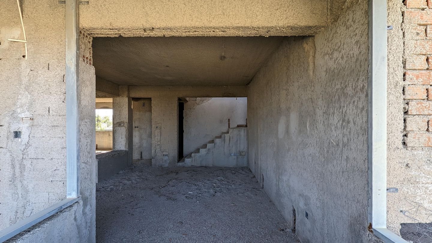 Incomplete house located in Kato Moni, Nicosia photo 15