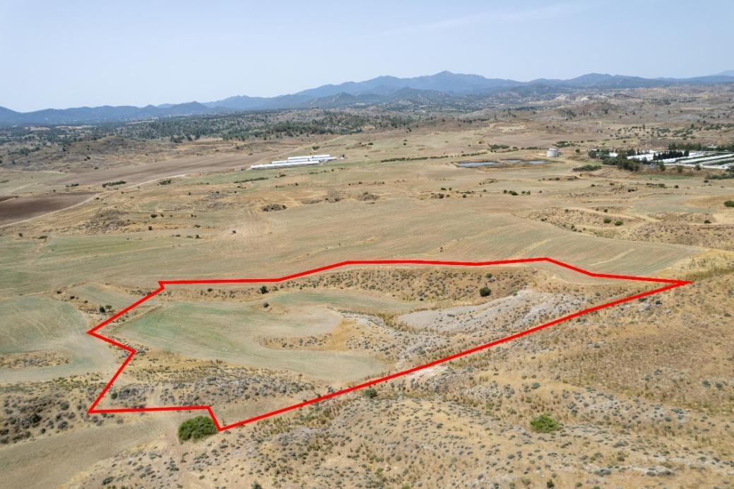 Agricultural field in Agia Varvara, Nicosia photo 2